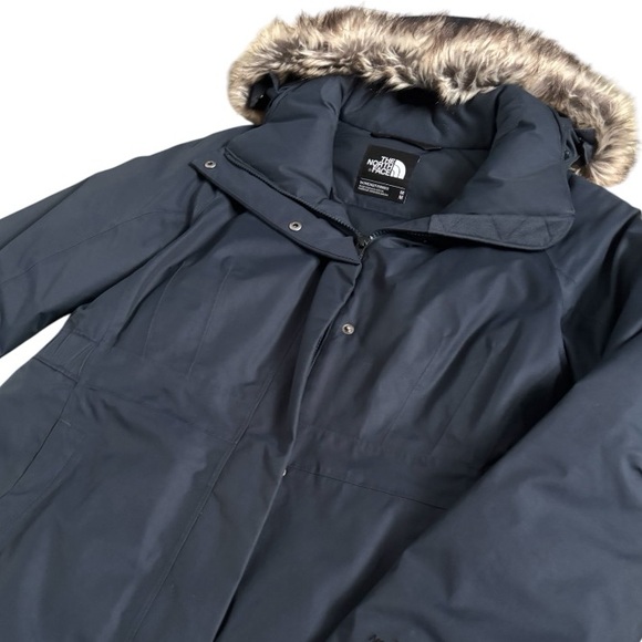The North Face Parka Navy Blue with Faux Fur Hood Size Medium - Picture 3 of 6